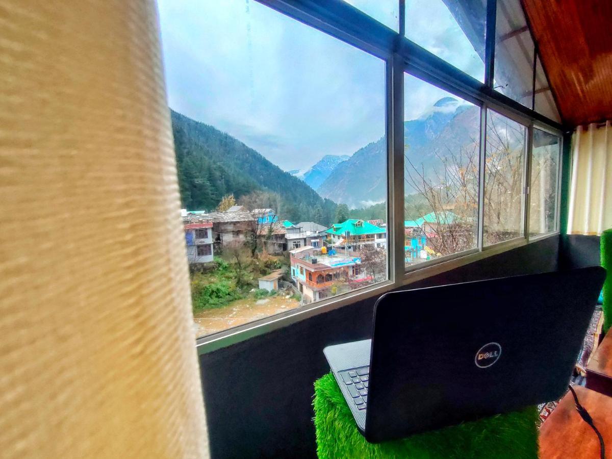 I Love Kasol Hostel & Rooftop Cafe Extérieur photo